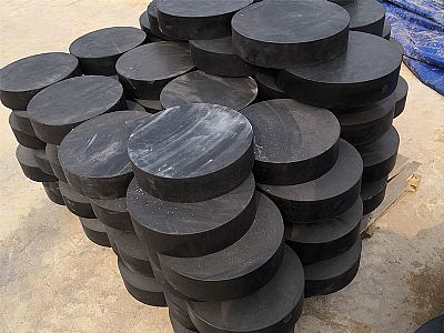 沛县板式橡胶支座由若干层橡胶片与薄钢板经加压硫化
